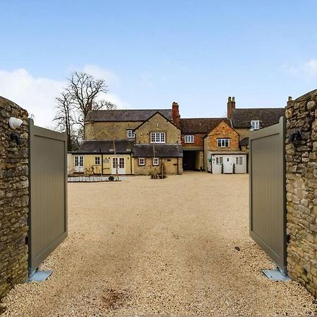Fox Cottage, Within 5 Min Walk Of Bicester Village Eksteriør bilde