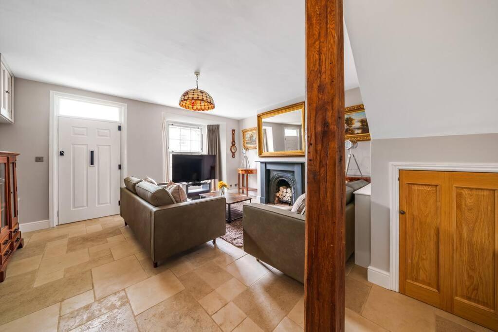 Fox Cottage, Within 5 Min Walk Of Bicester Village Eksteriør bilde