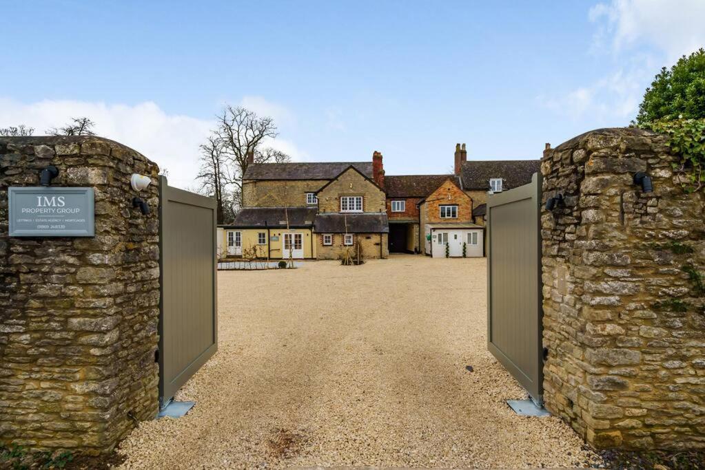Fox Cottage, Within 5 Min Walk Of Bicester Village Eksteriør bilde