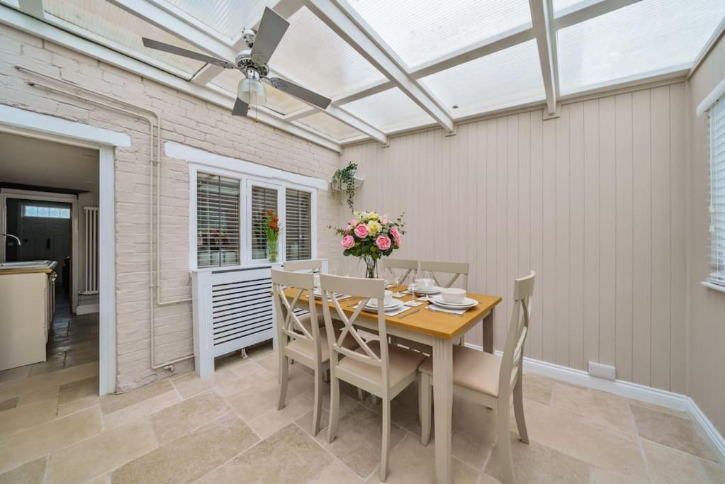Fox Cottage, Within 5 Min Walk Of Bicester Village Eksteriør bilde