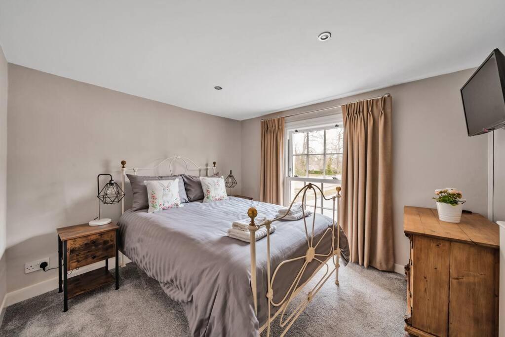 Fox Cottage, Within 5 Min Walk Of Bicester Village Eksteriør bilde