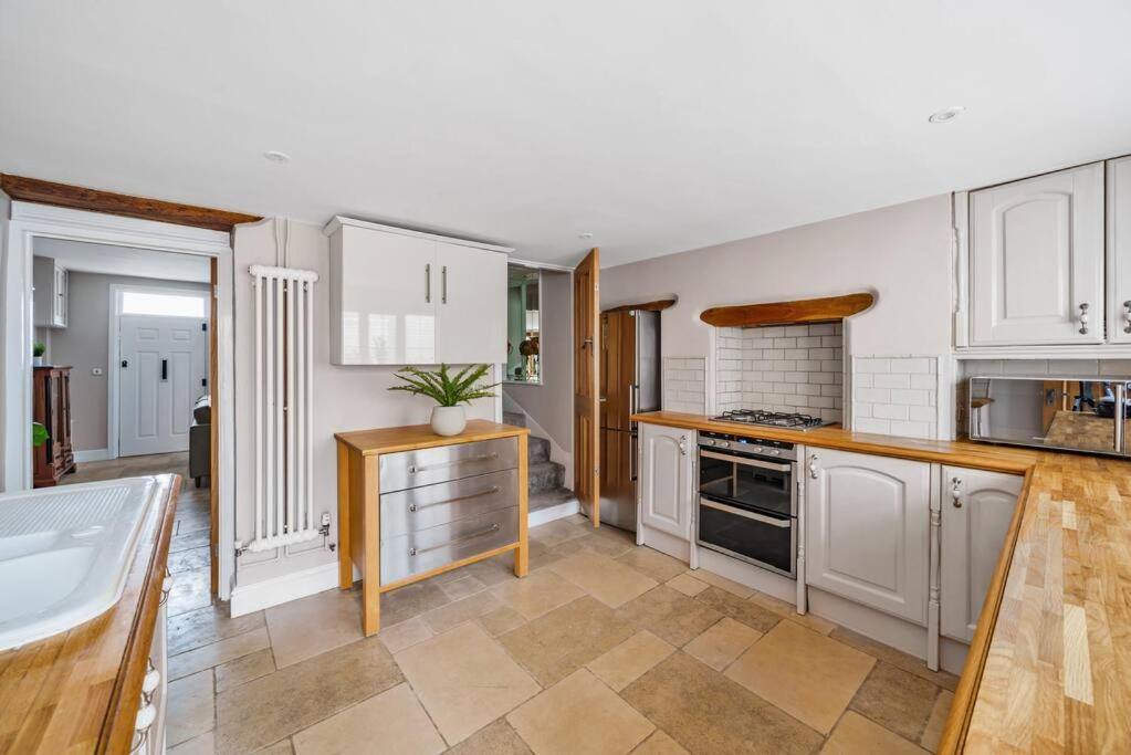 Fox Cottage, Within 5 Min Walk Of Bicester Village Eksteriør bilde