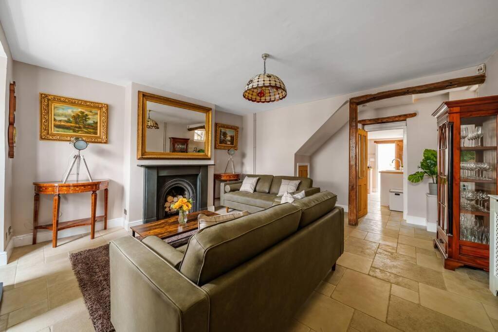 Fox Cottage, Within 5 Min Walk Of Bicester Village Eksteriør bilde